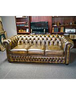 Buckingham Chesterfield in antique gold, English Decorations