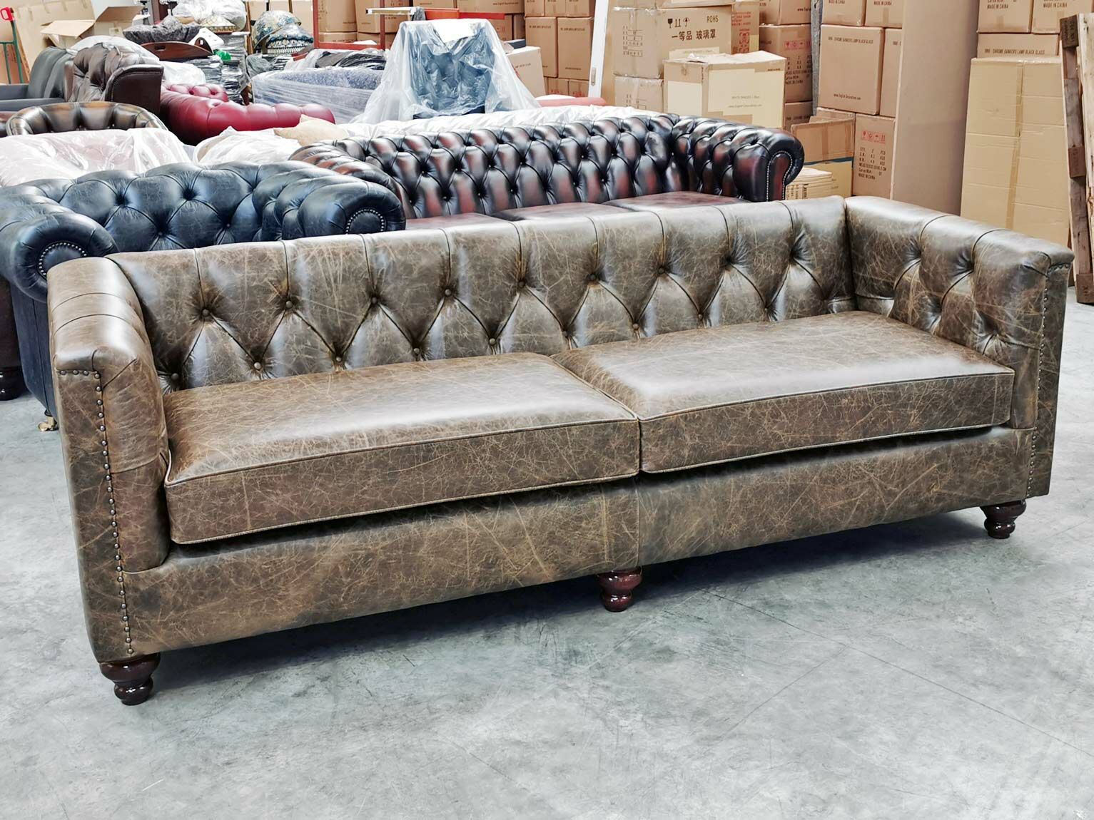 Mayfair Chesterfield sofa XXL