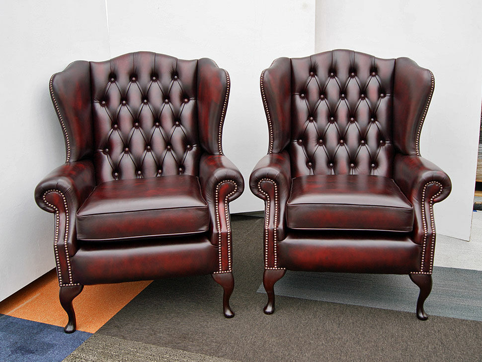 Uitsluiten account rommel 2 x Chesterfield Classic chairs Antiek groen, rood, bruin of blauw