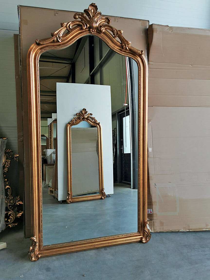 Large crested mirror Louis Philippe antique gold, English Decorations