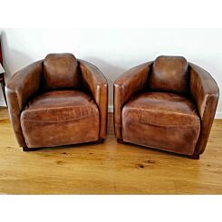Aviator chairs in Vintage cigar leather