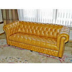 Buckingham Chesterfield sofa ganz geknöpft