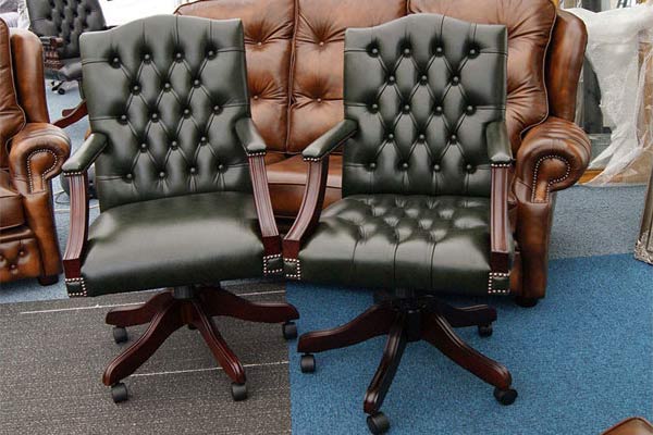 Fauteuils de bureau Chesterfield, MADE IN ENGLAND