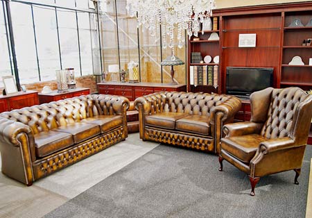 Buckingham Chesterfield set