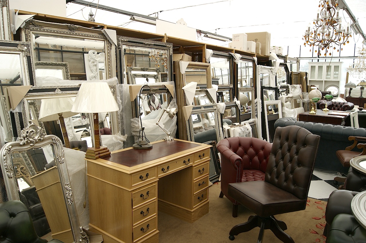 mirrors showroom Banner